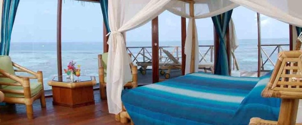 content/hotel/Thulhagiri Island Resort/Accommodation/Water Bungalow/ThulhagiriIsland-Acc-WaterBungalow-02.jpg
